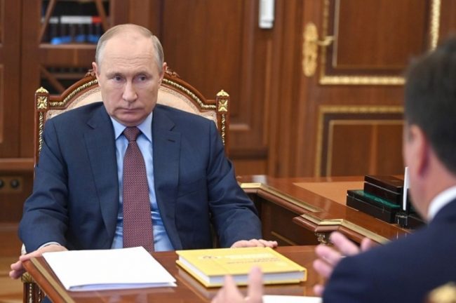 Путин проведет 20 октября совещание с кабмином по ситуации с коронавирусом | Здоровье