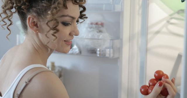 Не толстеем: чем можно подкрепиться перед сном — Дом