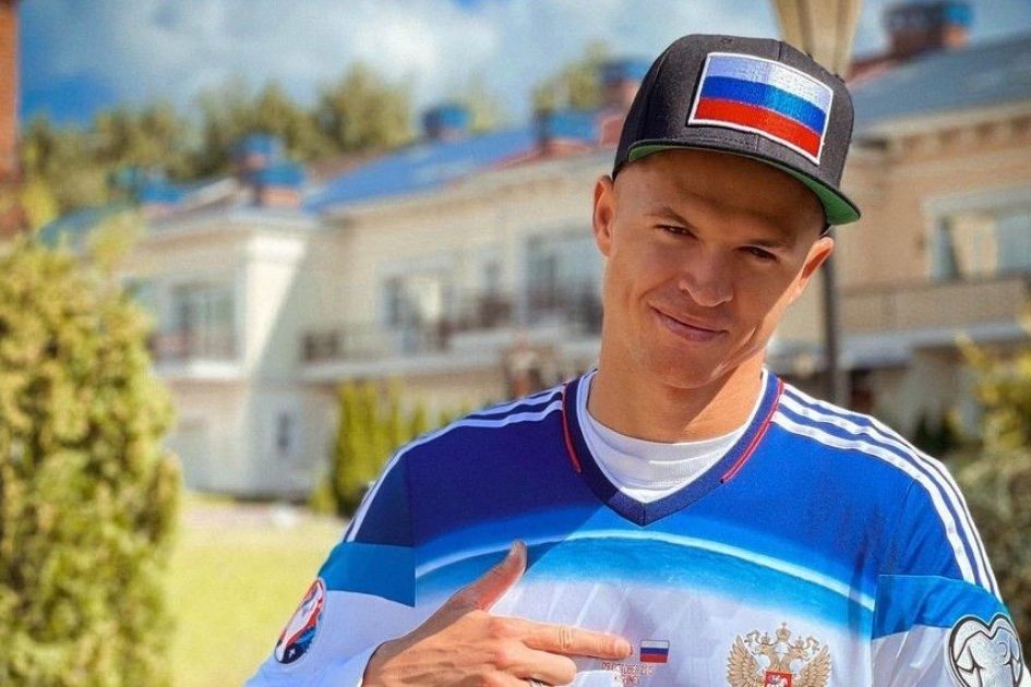 Плачет и меняет памперс: милое видео Дмитрия Тарасова с новорожденным сыном