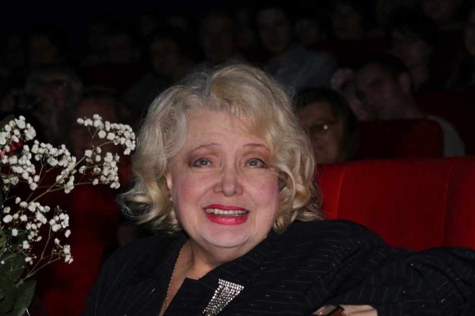 Дочь Георгия Буркова: «В театре все началось с говна. Нет других слов поступкам Дорониной»