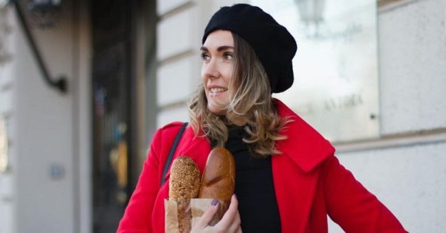 Самые удобные стрижки, которые будут сохранять форму под шапкой — Красота