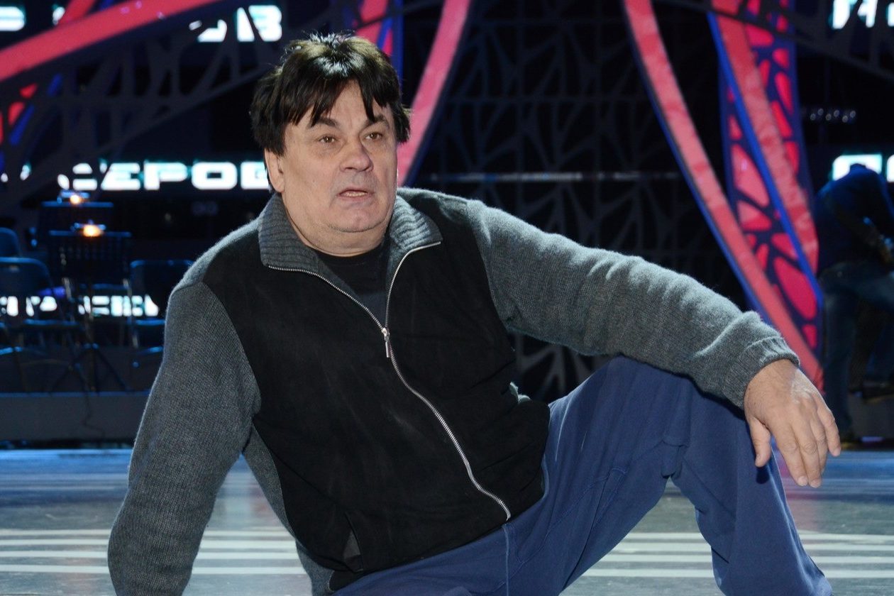 Александра Серова выписали из больницы