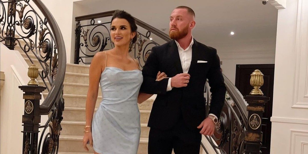 Муж Надин Серовски вышел в свет с мускулистой брюнеткой после объявления о разводе