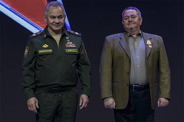 За что наградили журналиста «АиФ» в Министерстве обороны РФ? | СМИ | Общество