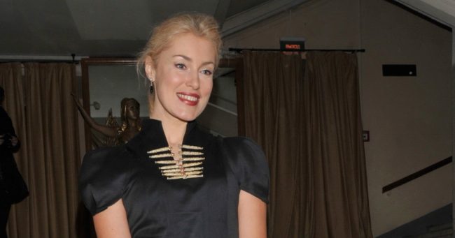 YouTube заблокировал канал актрисы Марии Шукшиной после провокационных роликов о прививках