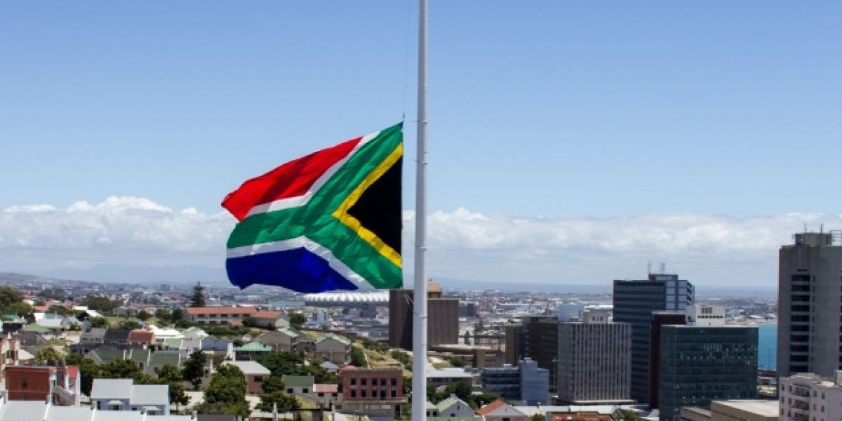 В ЮАР зафиксировали значительный скачок числа заразившихся COVID-19 | Общество