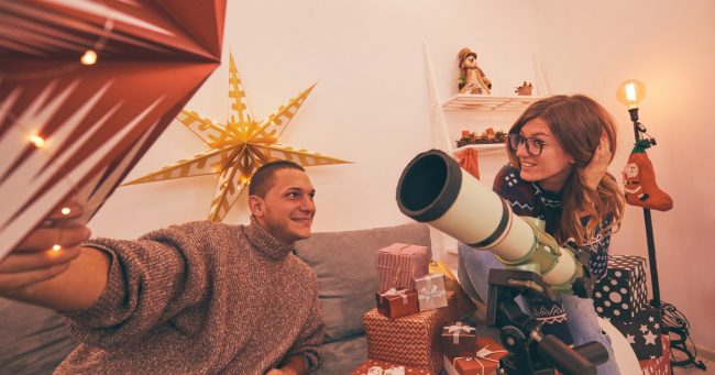 Какие подарки любят мужчины на самом деле