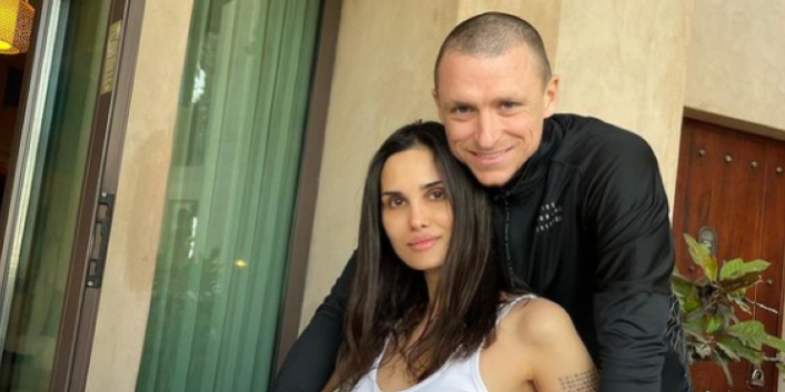 «Грустно это все»: экс-супруга Павла Мамаева высказалась о его помолвке — Звезды