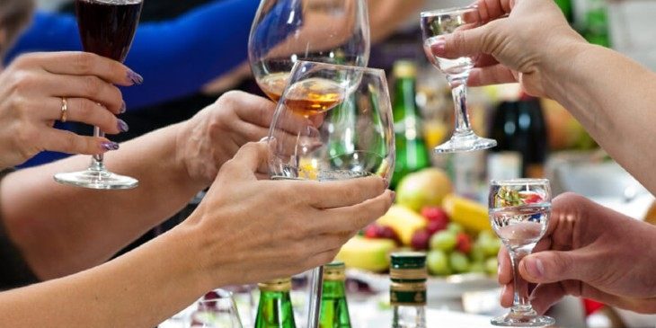 Как не отравиться алкоголем: 8 превентивных мер | Интересные факты
