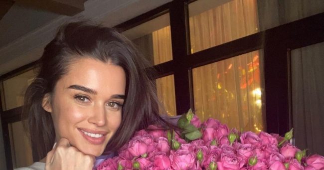 «Билет стоит 450 тысяч!»: Ксения Бородина возмущена условиями перелета до Мальдив