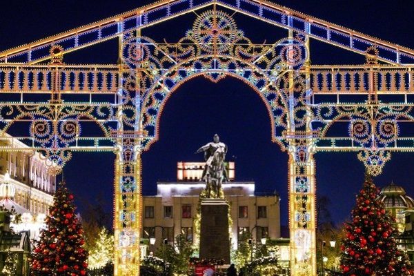 Собянин рассказал о возвращении в Москву фестиваля «Путешествие в Рождество» :: Общество :: Дни.ру