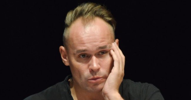 Максим Аверин: «Играть на сцене после ухода мамы было спасением, иначе сошел бы с ума»