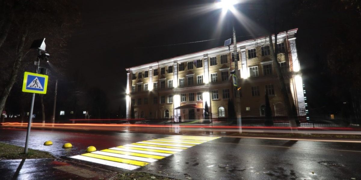 СМИ сообщили о разработке нового ГОСТа для повышения безопасности пешеходов | Безопасность | Авто