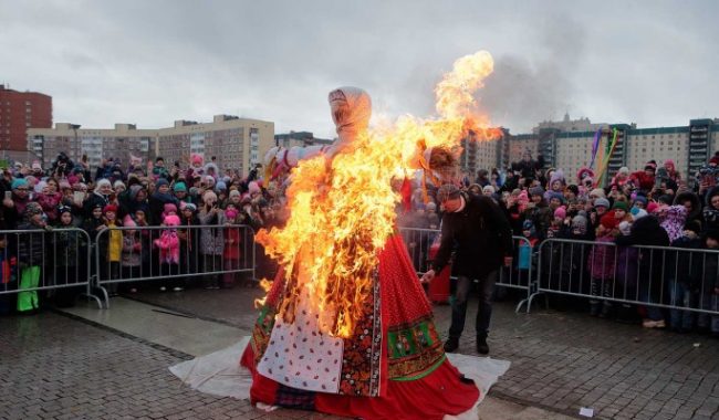 подробности, последние новости, народные гуляния, Москва, Россия, Подмосковье, блины :: Общество :: Дни.ру
