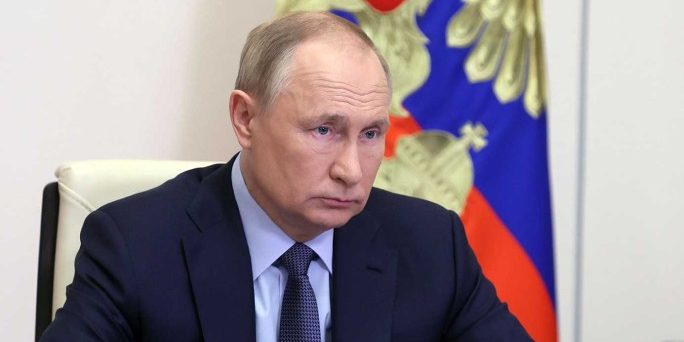 политолог Владимир Брутер о Западе-стервятнике, последние новости, НАТО, Владимир Путин :: Политика :: Дни.ру