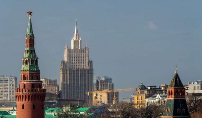 России пора надавить на болевые точки Запада :: Политика :: Дни.ру