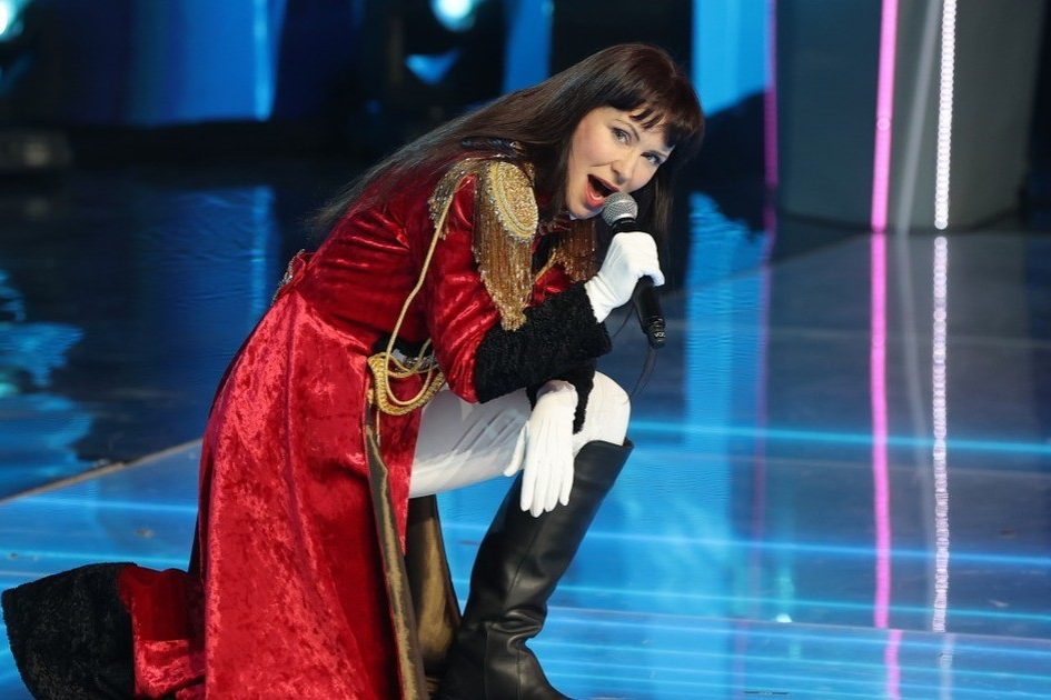 Вылетевшая из шоу «Маска» Гришаева: «Упала со сцены, сильно ушиблась, пришлось все менять»