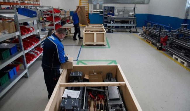 Новый менеджмент наводит порядок на КМЗ :: Экономика :: Дни.ру