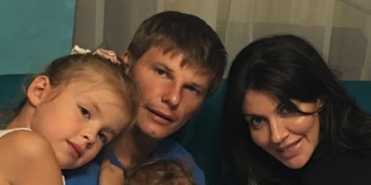 «Где опека? Андрей, забери детей!»: подписчики обратились к Аршавину после скандала с Алисой