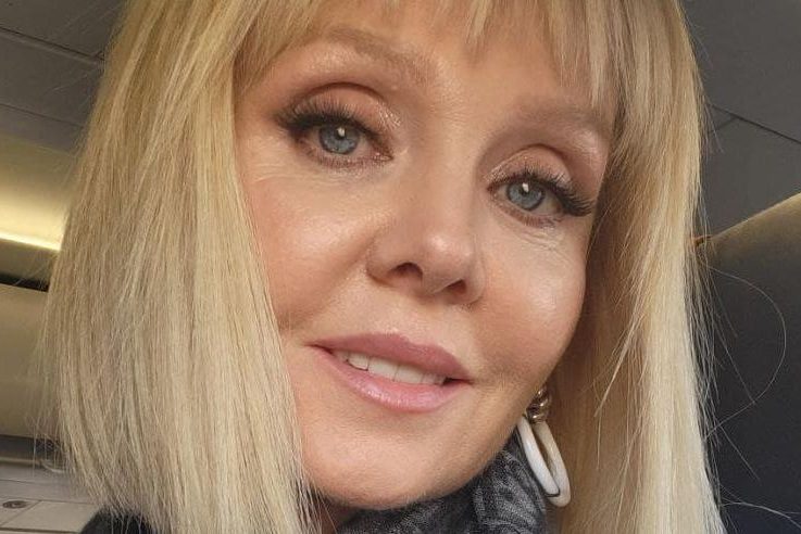 Валерия сообщила о сорванном концерте: «Не захотели выходить на сцену с российскими артистами» — Звезды