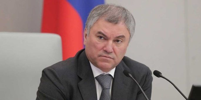 Володин счел запрет политических партий очередной ошибкой Зеленского :: Политика :: Дни.ру