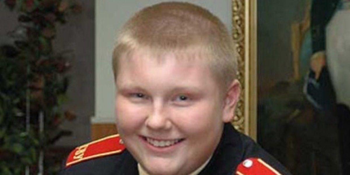 Впалые щеки и ноги-палки. Перепечко из «Кадетства» довел себя до истощения