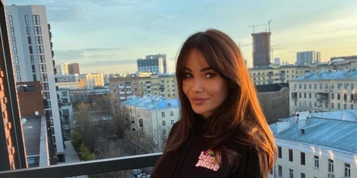 «Мы в огне»: Айза слегла с высокой температурой вместе с сыновьями