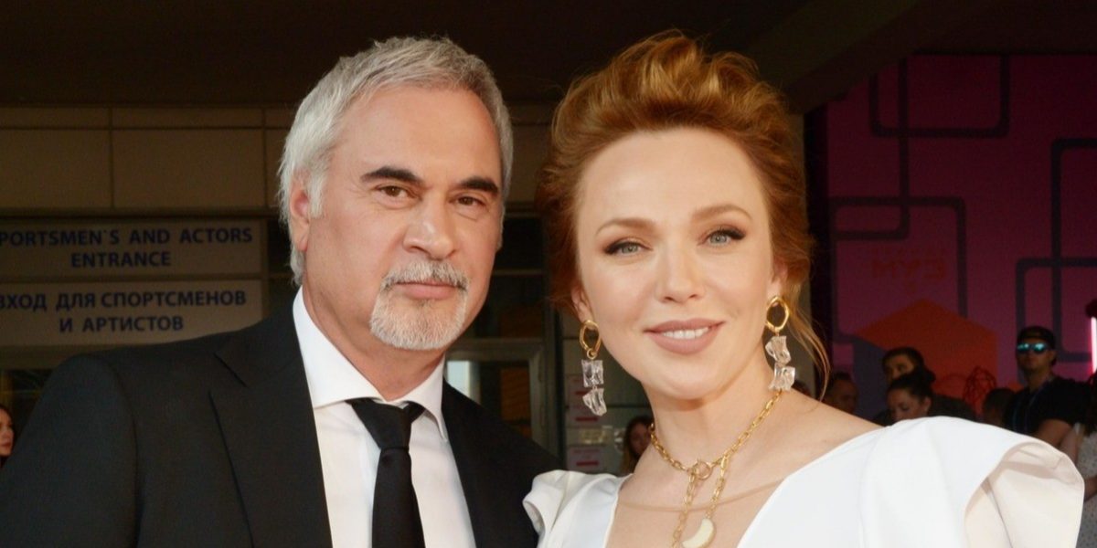 Валерий Меладзе и Альбина Джанабаева отметили первый день рождения дочери – фото