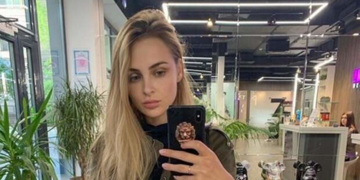 Блогер Ангелина Дубровская рассталась с мужем