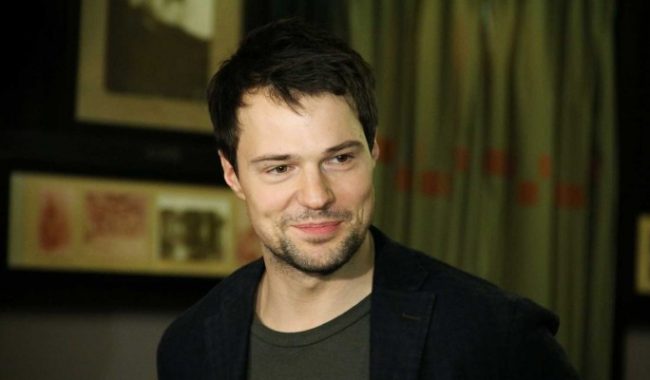 что стало с родившей Козловскому дочь актрисой, подробности, 2022 :: Шоу-бизнес :: Дни.ру