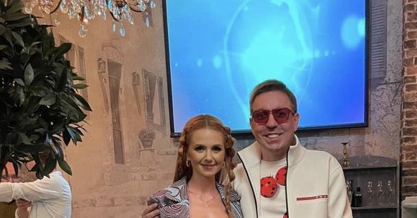 Лена Катина готовится к свадьбе с миллионером — Звезды