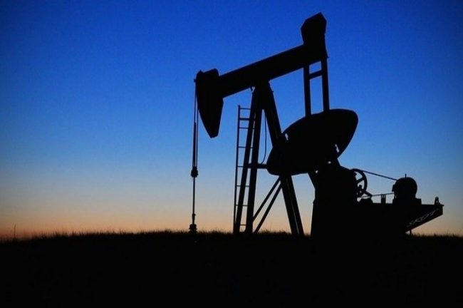 Премьер Японии заявил о единстве со странами G7 в отказе от нефти из РФ | Рынок | Деньги