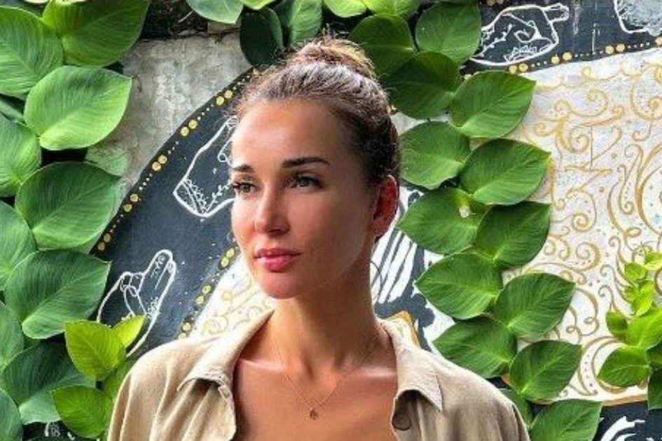 Анфиса Чехова озвучила причины, по которым не хочет возвращаться в Россию