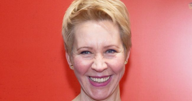 Лазарева: «Меня, кроме как алкоголичкой, разведенкой, больной, давно никак не называют»