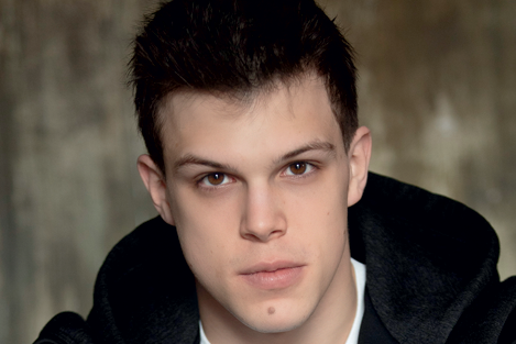 Григорий Верник: «Оказавшись рядом с кумиром, начинаю теряться» — Звезды