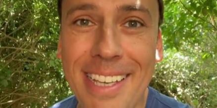 Галкин в Израиле похвастался подтянутым телом: «Шарики наметились» — Звезды