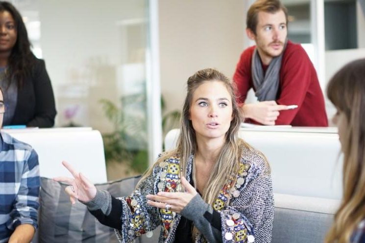 Работа по гороскопу: какая профессия принесет успех и богатство разным знакам Зодиака — Стиль жизни