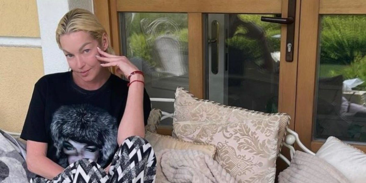 Волочкова — Данко: «Бездарность этой выскочки заключается в отсутствии мужского достоинства»