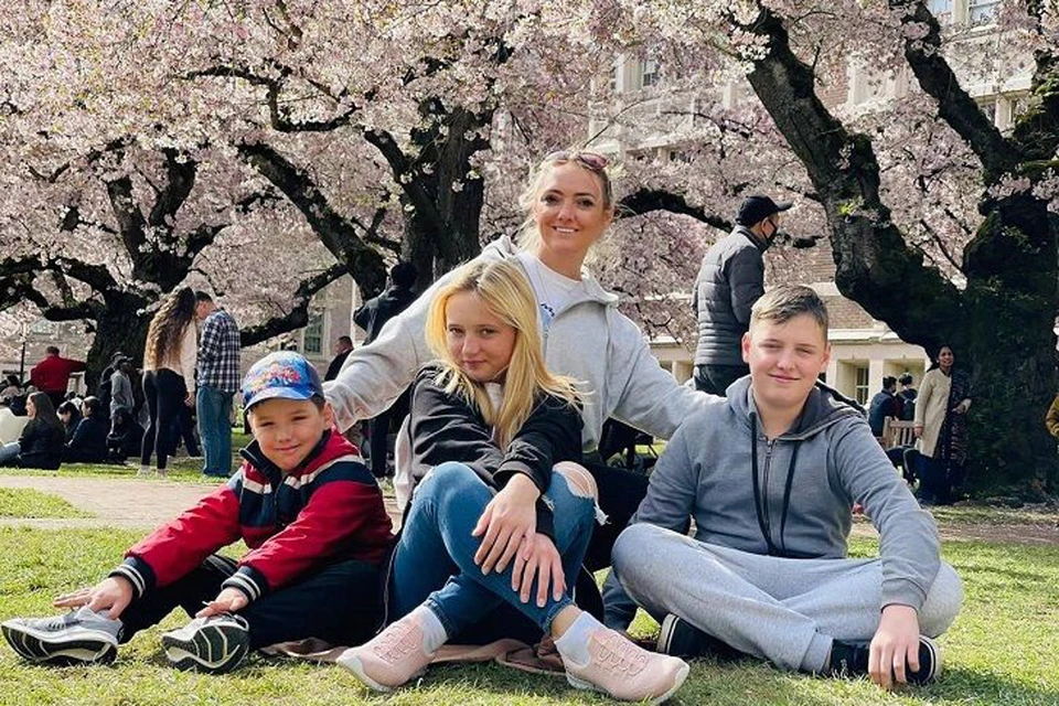 Светлана Малькова уехала в США с тремя детьми. Фото: соцсети.