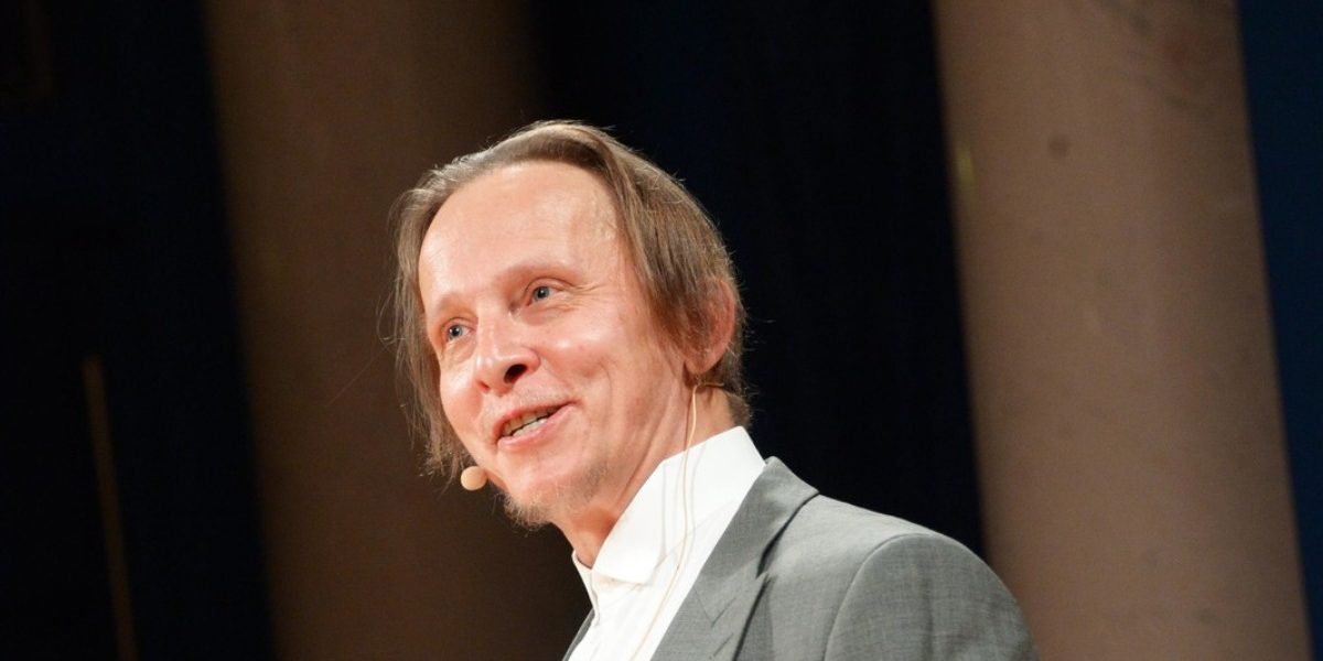 Старшие дочери Ивана Охлобыстина сообщили о беременности