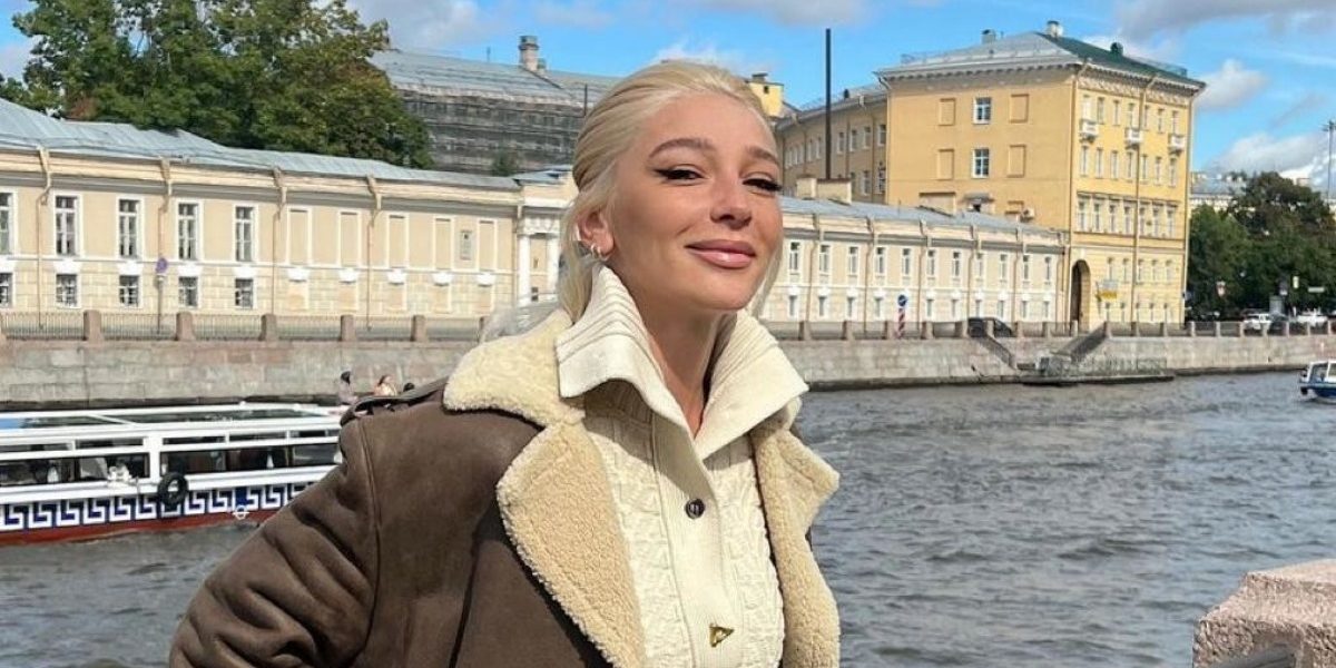 Ивлеева воссоединилась с Элджеем, а Ефременкова просит об интиме в публичном месте. Соцсети