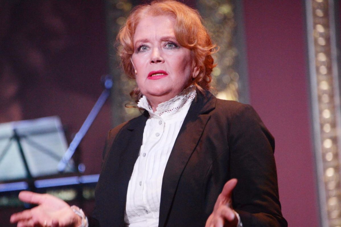 Ирина Алферова расплакалась из-за участи лишившегося родного дома Иосифа Райхельгауза, новости, подробности :: Шоу-бизнес :: Дни.ру