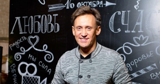 Джакузи с Галкиным, флирт с Воробей. Какие сплетни ходят о Сергее Дроботенко