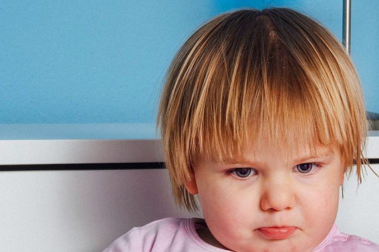 О чем ни в коем случае нельзя рассказывать своим детям: мнение эксперта — Психология