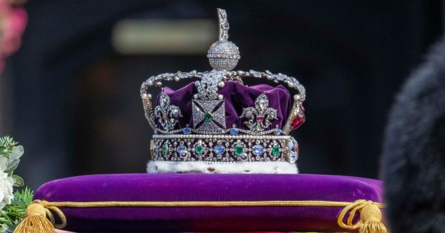 Похороны Елизаветы II 19 сентября: расписание прощания с королевой. К гробу стоят 30 часов в очереди