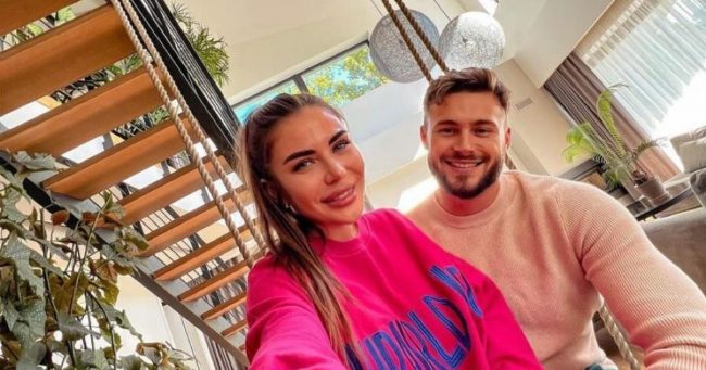 Блогерша София Стужук, похоронившая мужа, ждет четвертого ребенка