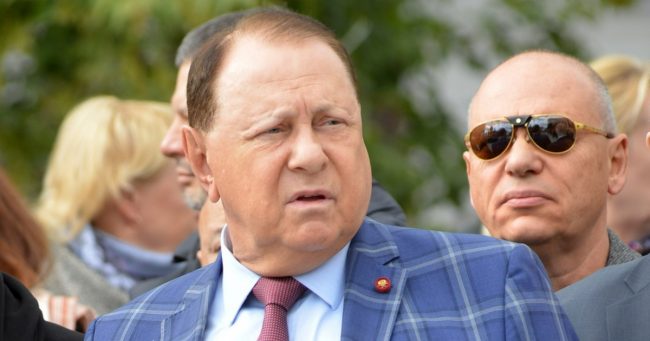 Варшавер: «В «Ленкоме» смеются, когда Людмила Поргина приходит с разноцветными волосами»