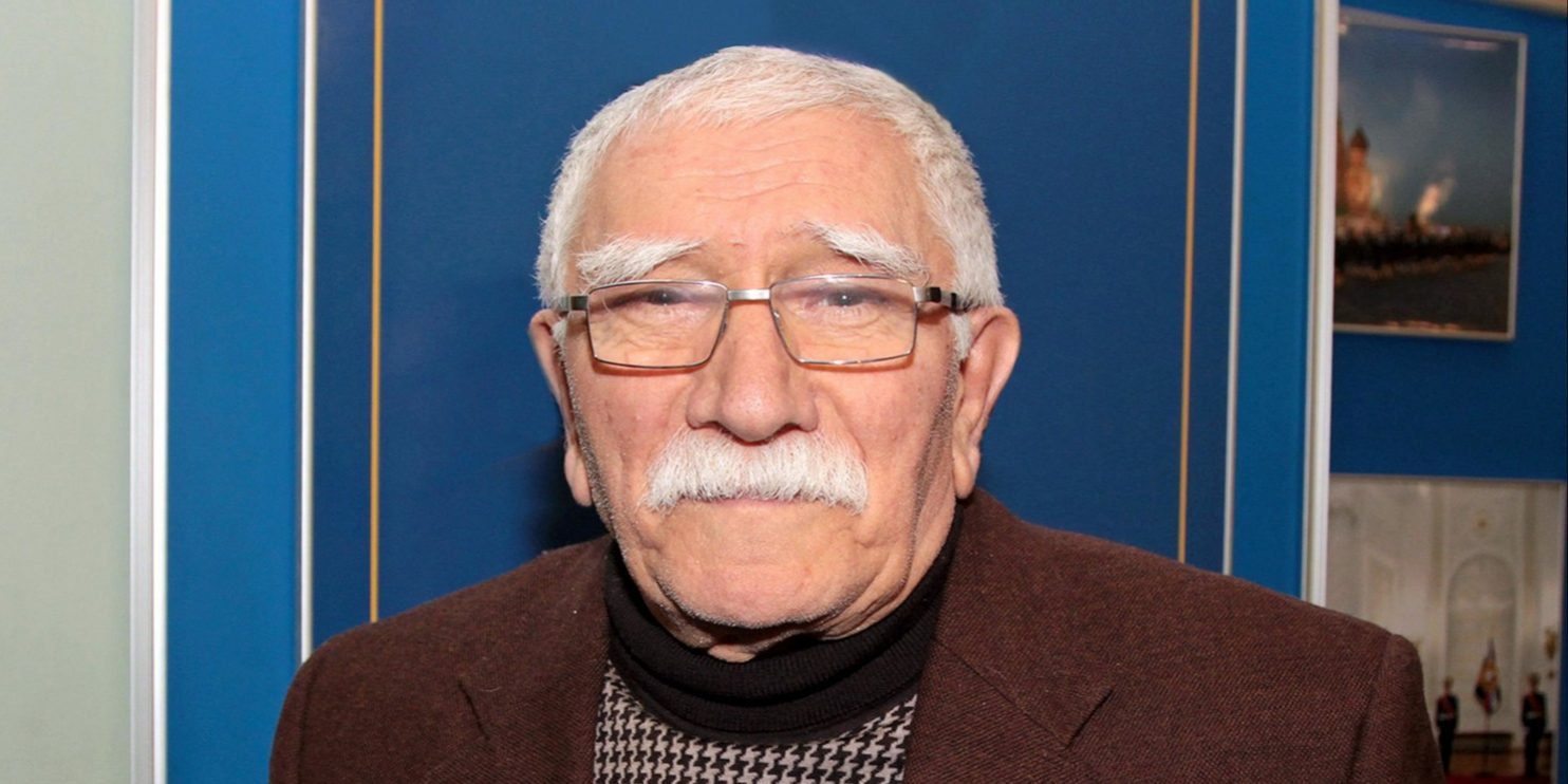 Армен Джигарханян: психическое заболевание первой жены, гибель дочки и скандал с Виталиной