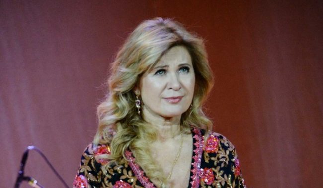 Россияне ответили флешмобом на блокировку в YouTube певицы Вики Цыгановой за песню «Вагнер» :: Общество :: Дни.ру