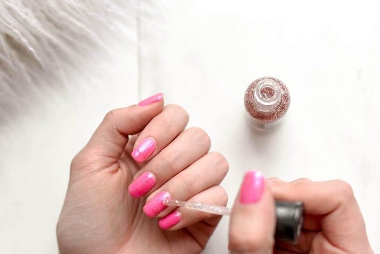 4 варианта маникюра, если вы без ума от розовых оттенков — Красота